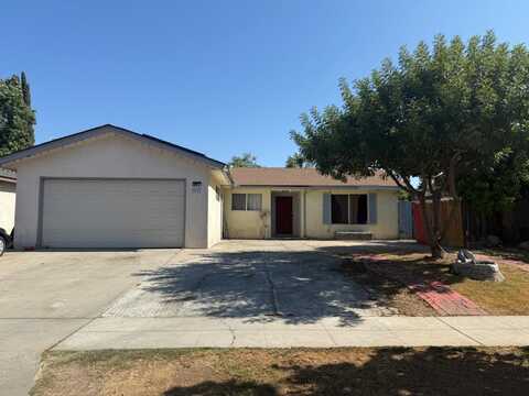 1625 Warner Avenue E, Fresno, CA 93710