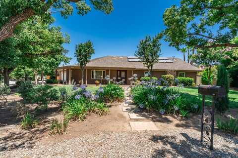 480 Swift Avenue W, Fresno, CA 93705