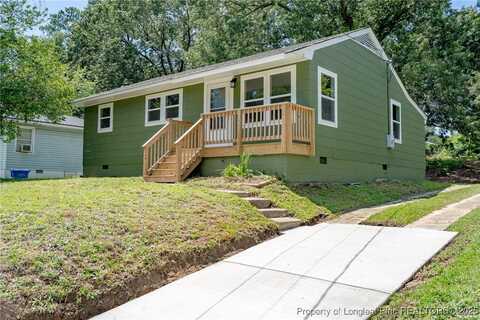 936 Fleetwood Drive, Fayetteville, NC 28305