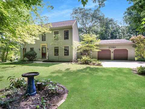 8220 Sakaden Parkway, Fort Wayne, IN 46825