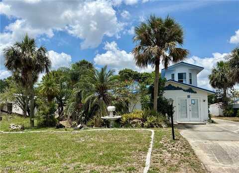211 Oakmont Parkway, Lehigh Acres, FL 33936