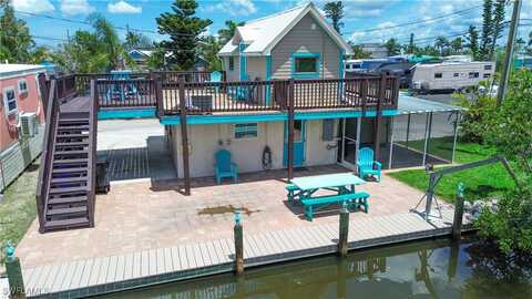 2595 Pine Street, Matlacha, FL 33993