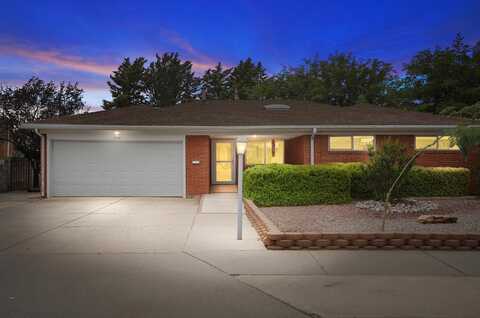 11704 HOLIDAY Avenue NE, Albuquerque, NM 87111
