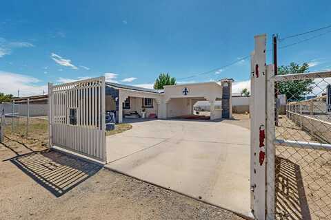 3800 PHILLIPS Drive SW, Albuquerque, NM 87121