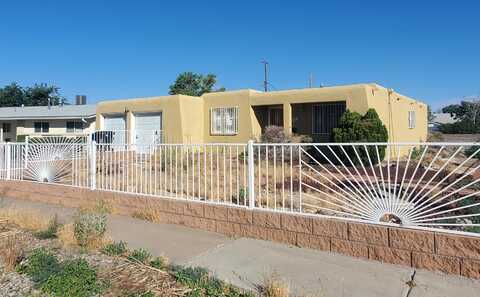 645 JANE Street NE, Albuquerque, NM 87123