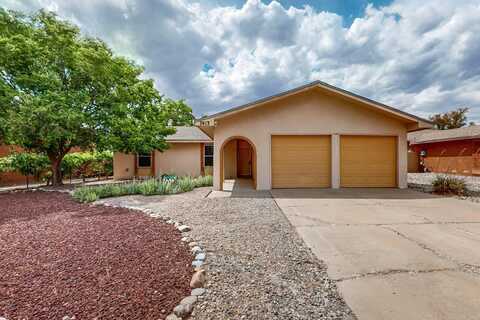 7413 Volunteer Street NE, Albuquerque, NM 87109