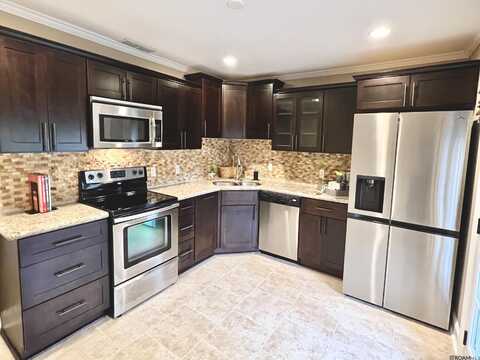 12138 Coursey Bl, Baton Rouge, LA 70816