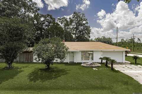 8320 Sharon Hills Blvd, Baton Rouge, LA 70811