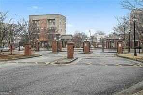 898 Oak, Atlanta, GA 30310