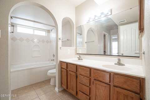 3340 TIERRA YVETTE Lane, El Paso, TX 79938