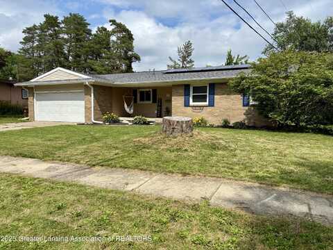 1023 E Colonial Park Drive, Grand Ledge, MI 48837