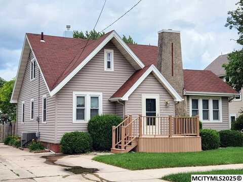 312 15th SE, MASON CITY, IA 50401