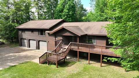 1459 EAGLE FLIGHT TR, Eagle River, WI 54521