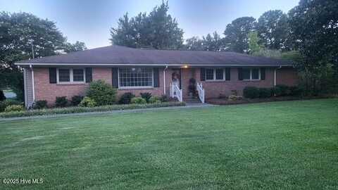 2262 Old Oak Road, Kinston, NC 28504