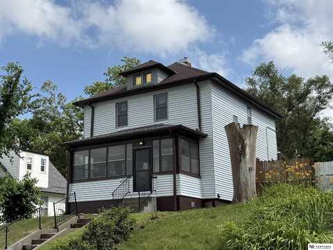 4019 Seward Street, Omaha, NE 68111