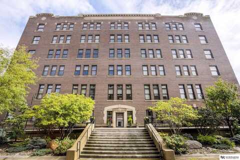 105 S 9th Street, Omaha, NE 68102