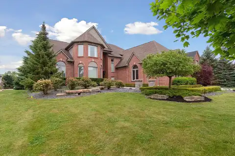46746 Merion Circle, Northville, MI 48168