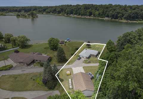 11512 Willow Cove Drive, Dowling, MI 49050