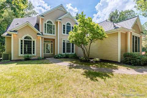 5264 Deverman Court NE, Lowell, MI 49331