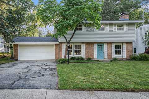 8337 Peachtree Avenue NE, Rockford, MI 49341