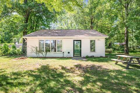 3249 Evergreen Road, Sears, MI 49679