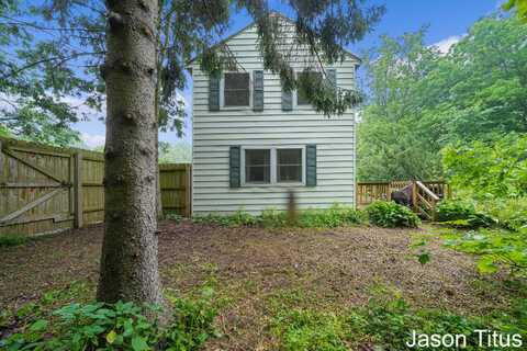 2381 Whites Bridge Road, Lowell, MI 49331