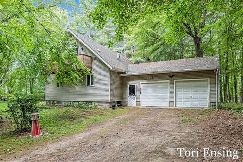 4366 Woods Road, Sidney, MI 48885