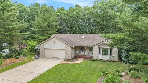 2449 Cedar Crest Lane NE, Grand Rapids, MI 49525