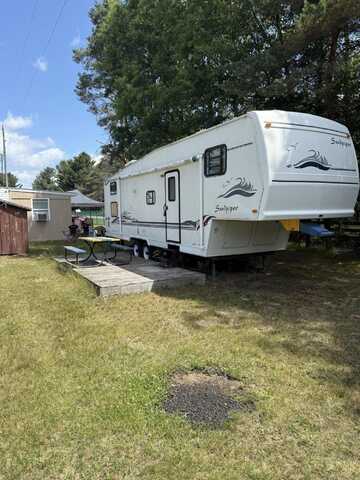 8439 Manitoba Street, Canadian Lakes, MI 49346