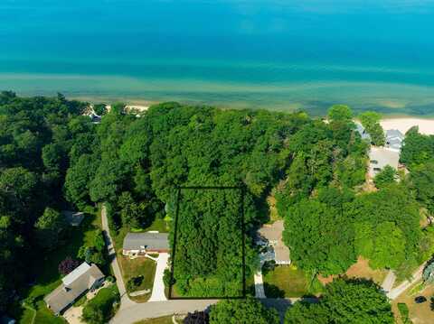5043 Maranatha Drive, Norton Shores, MI 49441