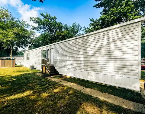 14787 Apple Drive, Fruitport, MI 49415