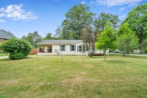 733 N Main Street, Evart, MI 49631