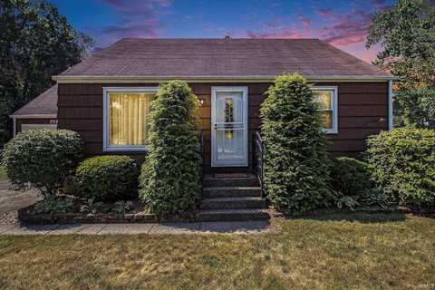 825 W Catalpa Drive, Mishawaka, IN 46545