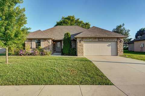 2000 E Greenwich Drive, Ozark, MO 65721