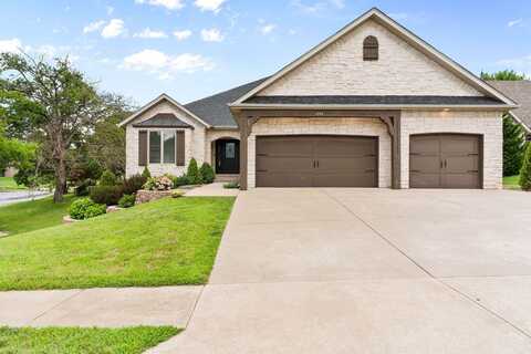 1303 E Eaglegate Parkway, Springfield, MO 65804