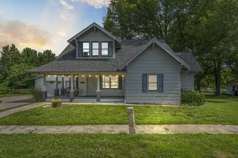 400 E Walker Street, Ash Grove, MO 65604
