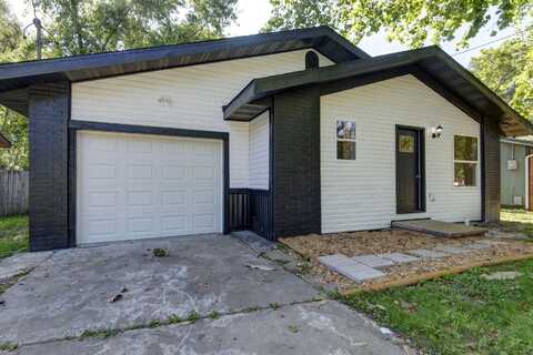 1830 N Hillcrest Avenue, Springfield, MO 65802