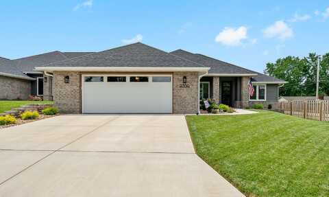 2350 E Swallow Street, Springfield, MO 65804