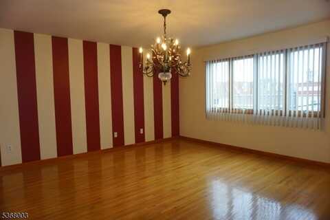 79 Fillmore St, Newark, NJ 07105