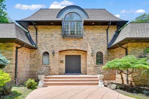 326 Ridge Rd, Cedar Grove, NJ 07009