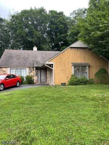 9 Chippewa Trl, Branchburg Twp., NJ 08876