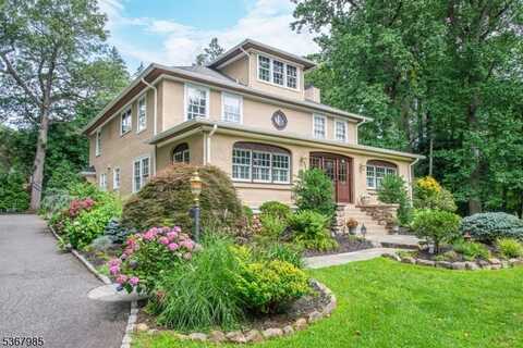 137 Boulevard, Mountain Lakes, NJ 07046
