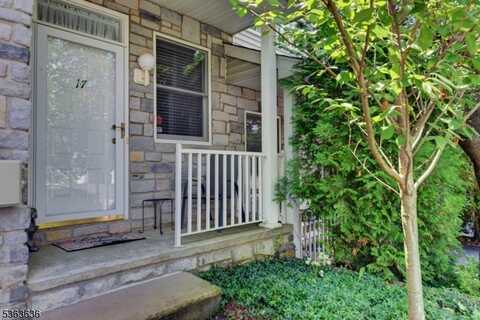 17 Springhill Dr, Whippany, NJ 07950