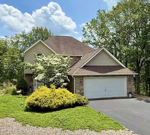 8 Glen Abbey Road, Hazle Twp, PA 18202