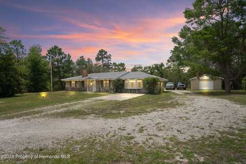 13345 Convent Garden Rd, Brooksville, FL 34613