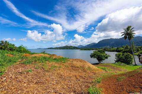 47-833 Kamehameha Highway, Kaneohe, HI 96744
