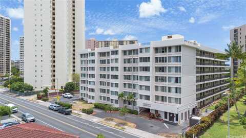 5122 Likini Street, Honolulu, HI 96818