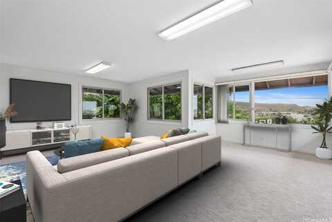 99-426 Poaha Place, Aiea, HI 96701