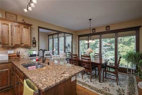 1128 N Old Mill Road, Independence, MO 64056