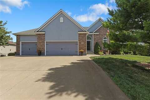 501 Chestnut Circle, Raymore, MO 64083